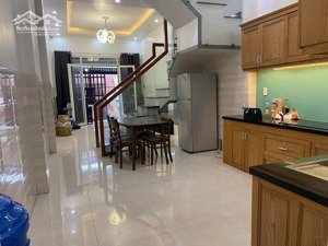 nhượng gấp nhà đẹp 50m2 đường tạ quang bửu, quận 8 hẻm xe hơi, nhiều tiện ích