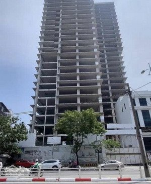 chuyển nhượng tòa nhà financial tower 1a láng hạ biểu tượng văn phòng hạng a tại trung tâm hà nội.