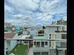 cho thuê căn hộ studio ban công siêu rộng 40m - q.2