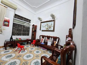 bán nhà nnguyễn văn cừ ,phố vip long biên 54m2 , mt5met (8,8ty tlcc - an sinh cực đỉnh, 4-50metphố