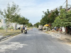 bán lô đất sát chợ đầu mối điện ngọc giá chỉ 2.650 triệu