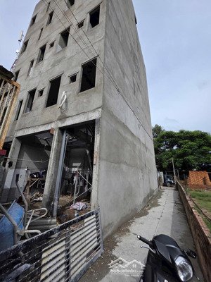 dt : 285m2 công nhận - sd : 306m2 - đường thông 6m ra đỗ xuân hợp pl b q9 cũ