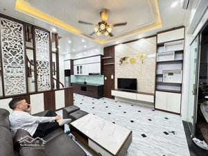 lô góc hoàng hoa thám, 2 thoáng sáng, ngõ nông thông ngọc hà, đội cần sầm uất, nhà đẹp ở ngay 48m2