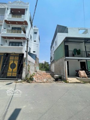 đất ngay đường chính vào cổng sau khu club house của khải hoàn prime