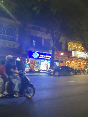 cho thuê mặt phố hàng khay, 45m2 x 1 tầng, mt 6m, 140 triệu, mọi mô hình kinh doanh