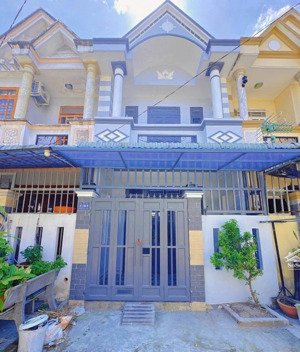 giảm 150tr chỉ trong 3 ngày còn 3,6 tỷ bớt lộc nhà 1 trệt 1 lầu chợ tân long, sổ sẵn