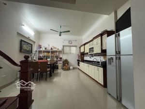 phú diễn phân lô, kinh doanh , ô tô tránh 50m2 x 5t ,giá tốt