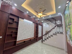 BÁN NHÀ 4 TẦNG NỘI THẤT ĐẸP GẦN HỒ ĐẦM HỒNG, SÁT MẶT NGÕ Ô TÔ THÔNG PHỐ KHƯƠNG TRUNG.