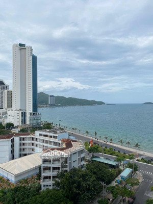 bán căn 65m2 scenia bay giá 3.4 tỉ . liên hệ 