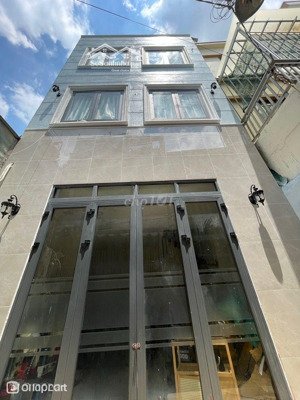 bán giúp nhà cô duyên tạ quang bửu q8 shr hẻm xe hơi 1t2l dtl giá 1t5