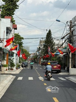 lô góc 2 mt rẻ đẹp, ngang 6m nở hậu, đường số 4 bình thọ thủ đức, giá 7tỷtl