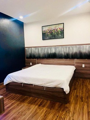 căn hộ 2 mặt tiền thi sách cạnh sân bay dòng thu 70tr/ tháng