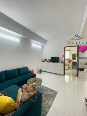 cần bán chung cư 1pn ngay amata có nội thất giá rẻ