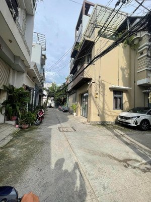 hàng hiếm tân phú - 2 tầng - giá cực tốt chỉ 2tỷ78