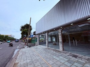 bán nhà góc 2 mặt tiền quang trung, gò vấp, vị trí đắc địa, dt 11x36m, 2tầng đẹp như hình, giá 58tỷ