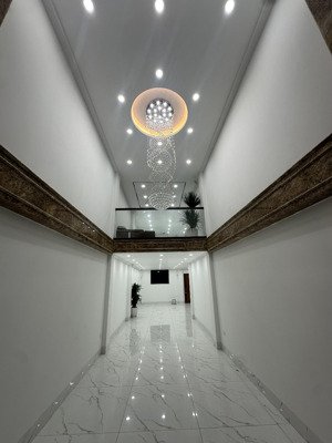 hàng hiếm phố tân mai, hoàng mai, hà nội, 78m2x7 tầng, ô tô tránh,full nội thất, 2 thoáng vĩnh viễn