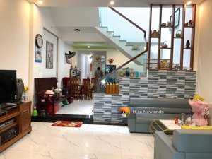 bán nhà 3 tầng 5pn 80m đất mặt tiền đường võ như hưng đoạn gần hàm tử khu mỹ an chỉ 9,9 tỷ tl