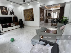 nguyên căn 6x17m hầm 4 tầng (360m2), full nội thất để ở, có thang máy, hầm xe ở vạn phúc. giá 35 tr