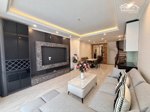 bán nhà văn phúc hà đông 5 tầng thang máy ô tô ngủ trong nhà dt38m2 giá chỉ hơn 9 tỷ