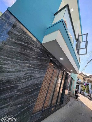 a389. sở hữu ngay căn nhà đầy đủ nội thất cách biển nha trang chỉ vài bước chân, giá chỉ 2,5 tỷ!