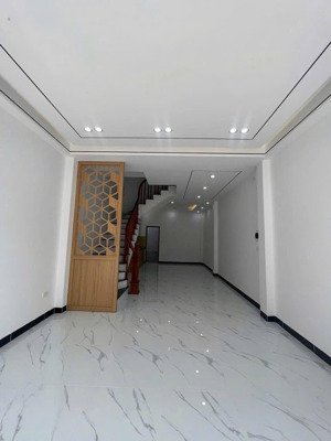 bán nhà phượng đồng, phụng châu - 4 tầng, 50m2, ô tô đỗ cửa. gần trường đại học tdtt