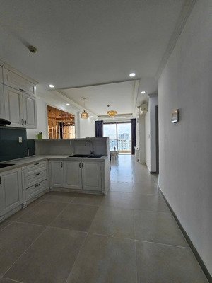 bán căn hộ 2pn cc the gold view 346 bến vân đồn, quận 4