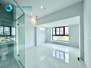 khai trương căn hộ mới 100% | đang vào nội thất | full nội thất | thang máy