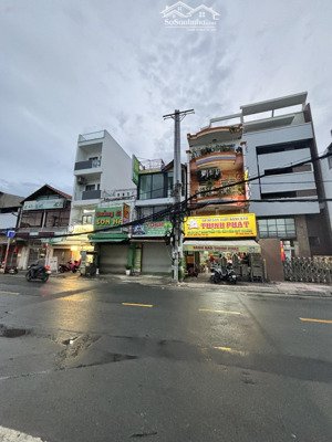 cho thuê nhà nguyên căn mặt tiền hưng phú, p9 q8. ngang 4,5m dài 17m giá chot chỉ 20tr/thang.