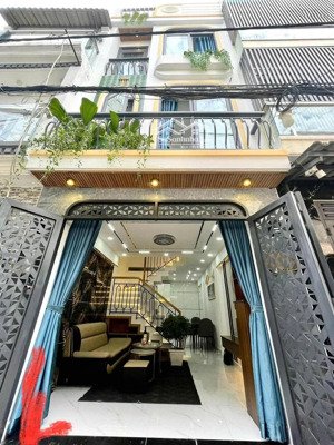 nhà đang cho thuê 28tr/tháng đ.nguyễn duy dương, quận 10. giá 5tỷ060/71,2m2. sổ hoàn công cc ngay