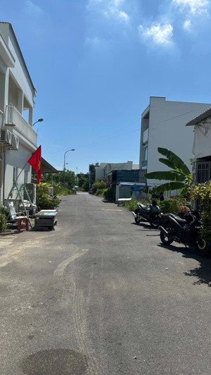 giá tốt - nhà 100m2 tđc kđt mỹ gia có sổ đỏ chỉ 5,8 tỷ