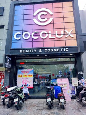 hot! cho thuê nhà mặt phố đường cầu giấy mt 7m, dt 130m2, vị trí đắc địa, nhận diện thương hiệu tốt