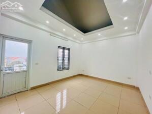 Bán nhà Phúc Lợi 70m2 lô góc hai thoáng vị trí đẹp ngõ nông 8 tỷ