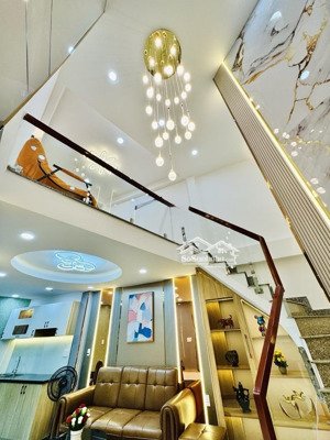 bán nhà hoàng hoa thám - sát hẻm xe hơi - 4 tầng - 50m2 - nhỉnh 4 tỷ tl