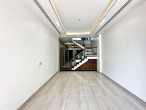 nhà 4 tầng xây mới khu phân lô đường 15m phố thiên lôi - aeon mall