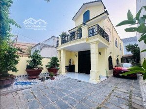 chủ ngộp cần bán gấp biệt thự linh đông. hxh ngay phạm văn đồng. 170m2. ngang 8m. giá 9 tỷ 8. tl