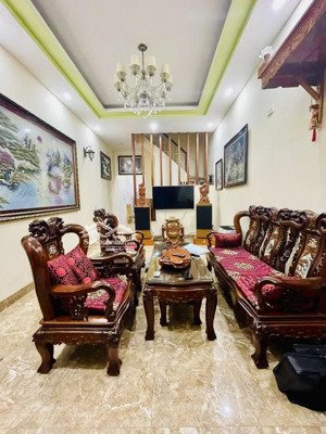 bán nhà kim giang hoàng mai dt 66m x 3t x mt 4m giá 10,8 tỷ có thương lượng