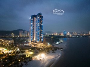 cần bán căn hộ àlacarte giá 4,2 tỷ, (cát lỗ)75m2, 2pn, 2wc, sỏ đỏ trao tay miễn phí dịch vụ 10 năm