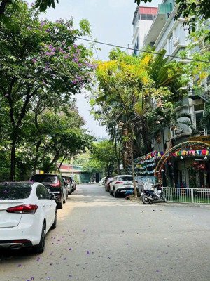 hộ khẩu đào tấn - ba đình - 48m2 5 tầng 4m mặt tiền - đẹp mới - ngõ thoáng - 6 ngủ- nhà chắc chắn