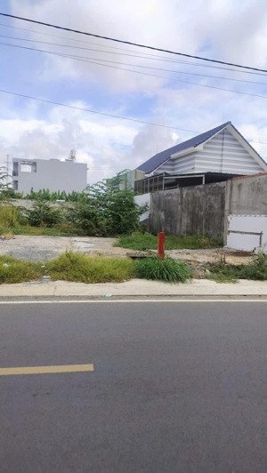 bán lô đất thổ cư 196m2 mặt tiền đường tân hiệp 8 hóc môn