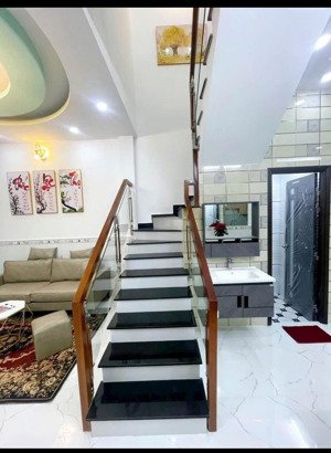 bán gấp căn nghĩa hoà, p.7, q. tân bình nơi đáng sống, hẻm ô tô đi lại thoải mái giá 2tỷ500tr