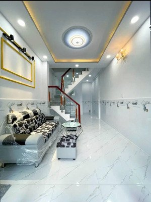 bán nhà hẻm oto 5 mét đậu trước nhà đường lê văn khương giá 888tr