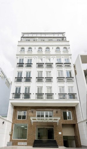 tòa nhà office 8 tầng cho thuê tại quận bình thạnh