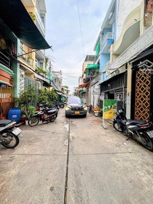 hẻm 6m thông - giáp tên lửa - chiến lược - nhà 2 tầng - dt 4x12m - gần mặt tiền. gia 4,x tỷ