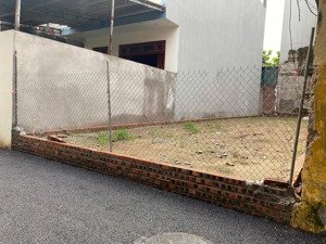 tôi cần bán đất xã đông anh mới, đường thông ô tô 7 chỗ cạnh đường dẫn cầu tứ liên