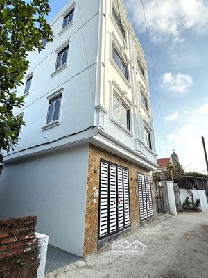 duy nhất!! 1 căn nhà ở phụng châu-chương mỹ 4 tầng 2 mặt thoáng, có chỗ để ô tô