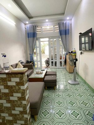 bán nhà trệt lầu đủc giả hẻm 5 m thông gần đh văn lang