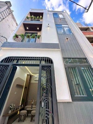 giảm giá chỉ 3tỷ270/67,5m nhận ngay nhà đường oto pasteur - phường võ thị sáu - q.3, cho thuê 21tr