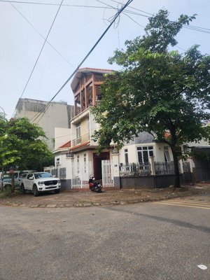 chính chủ tôi bán căn nhà ở lai xá, cạnh v.đ 3.5, 32m2, 5 tầng, mt 4.65m, 10m ra ô tô tránh,giá tốt