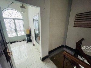 nhà 2 tầng hẻm xe hơi linh chiểu thủ đức chỉ 4,7 tỷ