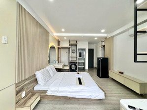 căn hộ đầy đủ tiện nghi, nội thất có ban công ngay nguyễn oanh